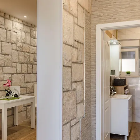 Martha * دوبروفينك